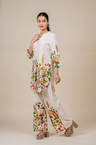 Elegant Ivory Floral Printed Kurta Set with Wide-Leg Pants