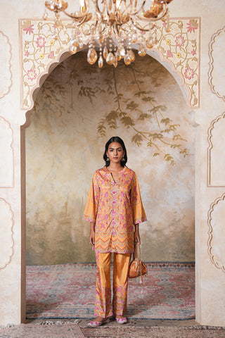 Saffron Marigold Printed Kurta Set with Elegant Straight Pants