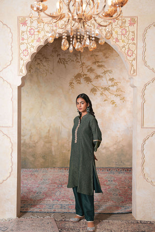 Forest Moss Textured Kurta Set with Subtle Metallic Accents