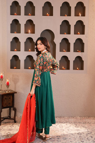 Emerald Green Crepe Silk Hand Embroidered Printed Yoke Of Muslin Silk Kurta With Emerald Green Muslin Silk Farsi Pants