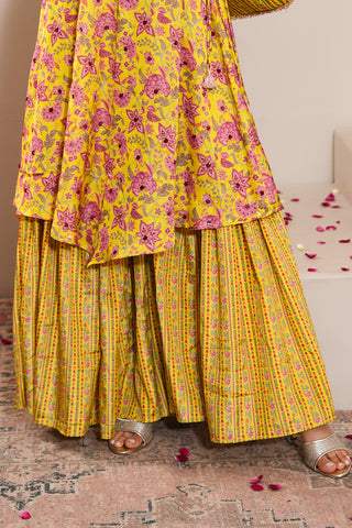 Lime Crepe Silk Hand Embroidered Printed Backless Kurta With Lime Crepe Silk Printed Gharara