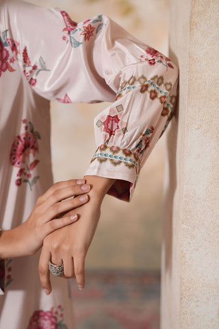 Rose Quartz Printed Kurta Set with Delicate Floral Motifs