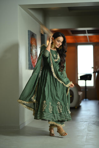 Mehendi green chanderi silk anarkali suit set