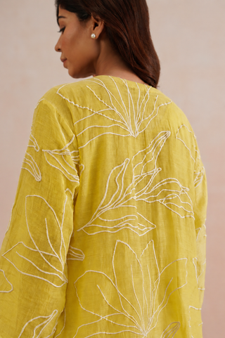 Mul chanderi pearl embroidered kurta paired with cotton pants