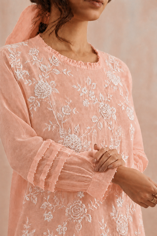 Mul chanderi pearl embroidered kurta paired with cotton pants