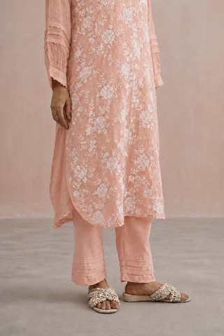 Mul chanderi pearl embroidered kurta paired with cotton pants