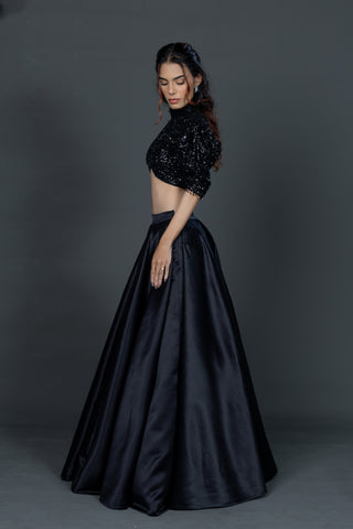 Classic black Madrid skirt blouse set