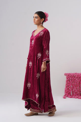 Wine zardozi embroidered velvet kurta paired with velvet palazzo and embroidered tissue chanderi stripe dupatta
