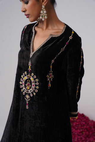 Black velvet kaftan with zardozi and jewel stones hand embroidery