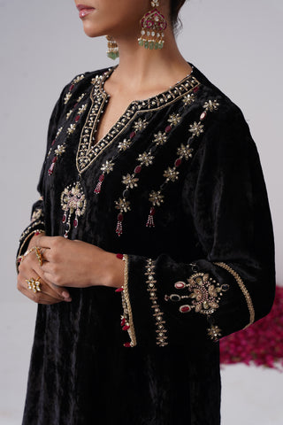 Black zardozi embroidered velvet kurta paired with velvet pants and embroidered tissue chanderi stripe dupatta