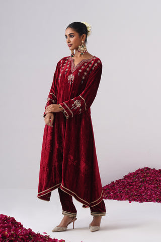 Red zardozi embroidered velvet kurta paired with velvet pants and embroidered tissue chanderi stripe dupatta