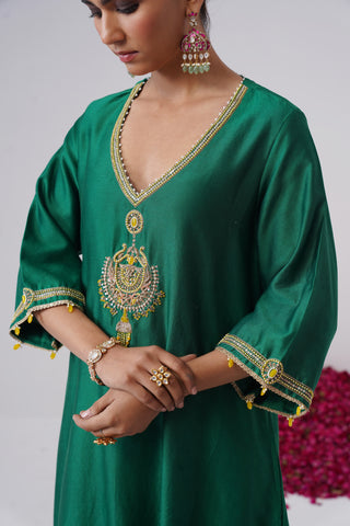 Emerald Green zardozi embroidered chanderi silk kurta