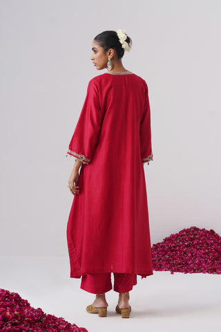 Red zardozi embroidered chanderi silk kurta set