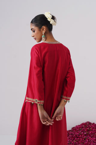 Red zardozi embroidered chanderi silk kurta set