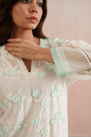 Off-white Mul chanderi pearl embroidered kurta paired with cotton pants with green accent - Set of 3