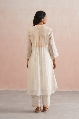 Offwhite Mul chanderi pearl embroidered kurta paired with cotton pants with beige accent - Set of 3