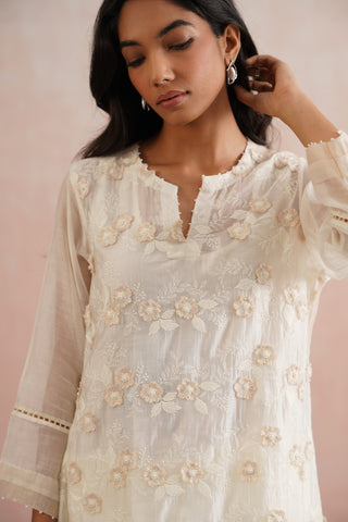 Offwhite Mul chanderi pearl embroidered kurta paired with cotton pants with beige accent - Set of 3