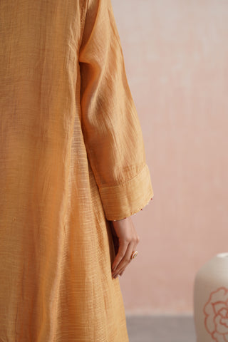 Peach Mul chanderi pearl and jewels embroidered kurta
