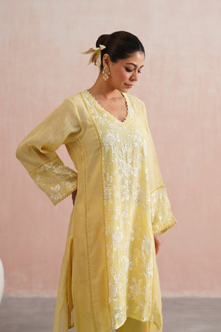 Yellow Mul chanderi pearl embroidered short kurta paired with cotton pants and mul chanderi dupatta - Set of 4