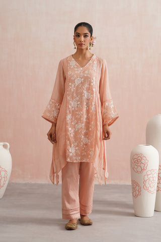 Peach Mul chanderi pearl embroidered short kurta paired with cotton pants and mul chanderi dupatta - Set of 4