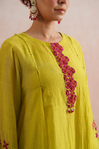 Lime Green Mul chanderi beadwork kurta paired with cotton chanderi pants and mul chanderi embroidered dupatta - Set of 4