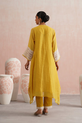 Mustard Yellow chanderi pearl embroidered lace detailing in kurta paired with cotton pants and mul chanderi applique work dupatta - Set of 4
