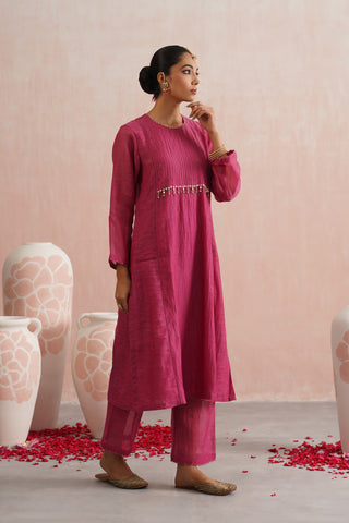 Fuchsia Mul chanderi pearl and jewels embroidered kurta paired with cotton chanderi pants and tissue organza embroidered dupatta - Set of 3
