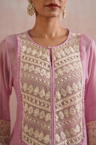 Lilac Mul chanderi pearl embroidered lace detailing in kurta paired with cotton pants and mul chanderi applique work dupatta - Set of 4