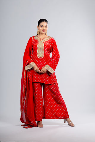 Elegant Red Gotta Patti Embroidered Kurta Set