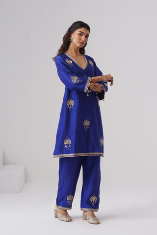 Electric blue zardozi embroidered chanderi silk kurta set
