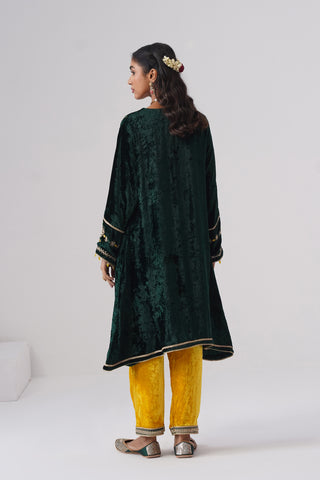 Emerald zardozi embroidered velvet kurta paired with yellow velvet pants and embroidered tissue chanderi stripe dupatta