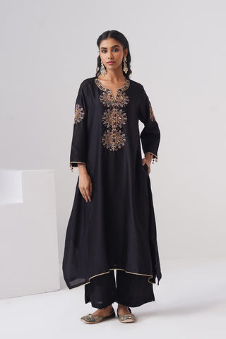 Black zardozi embroidered chanderi silk kurta set