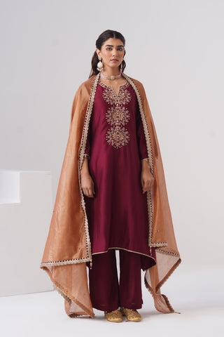 Maroon zardozi embroidered chanderi silk kurta set