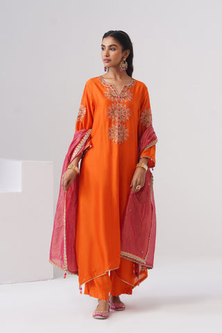 Mango Yellow zardozi embroidered chanderi silk kurta set