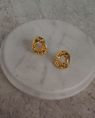 Pebble Molten Studs
