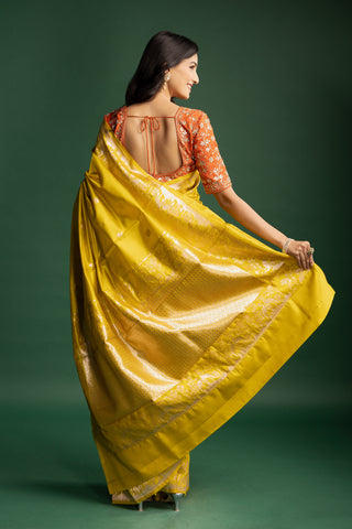 Luminous Golden Marigold Silk Saree with Intricate Heritage Zari Weaving