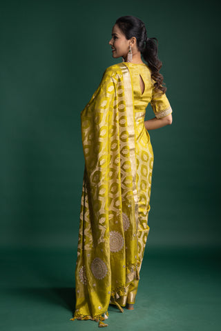 Sunlit Gold Banarasi Silk Saree with Heritage Weave Detailing