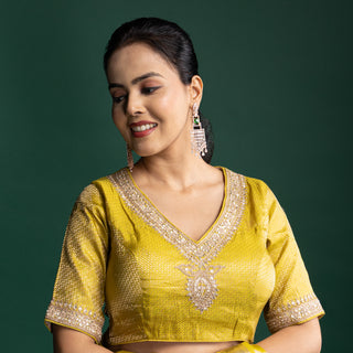 Sunlit Gold Banarasi Silk Saree with Heritage Weave Detailing