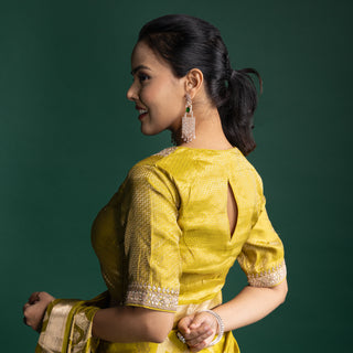 Sunlit Gold Banarasi Silk Saree with Heritage Weave Detailing